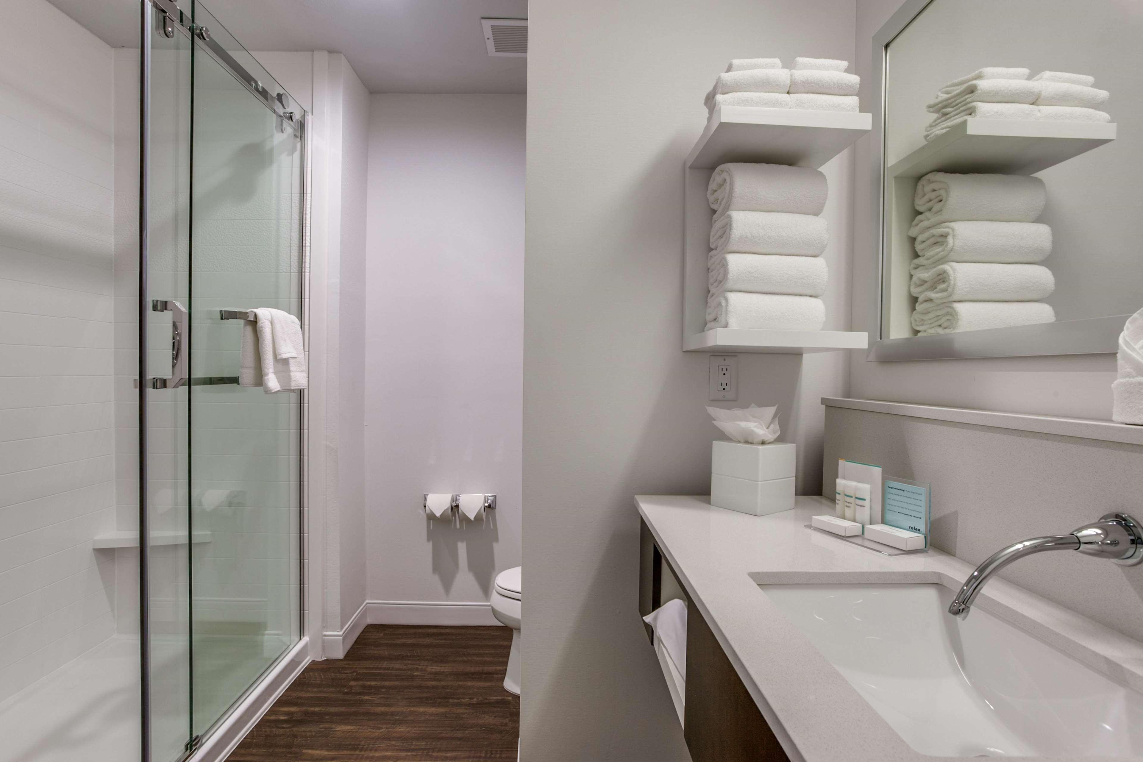 Hampton Inn & Suites Dallas-Central Expy/North Park Area Buitenkant foto